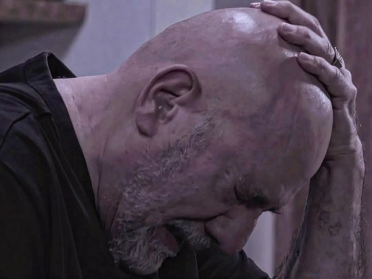 Luca in lacrime in una scena di Upas