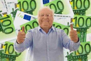 Soldi e uomo soddisfatto
