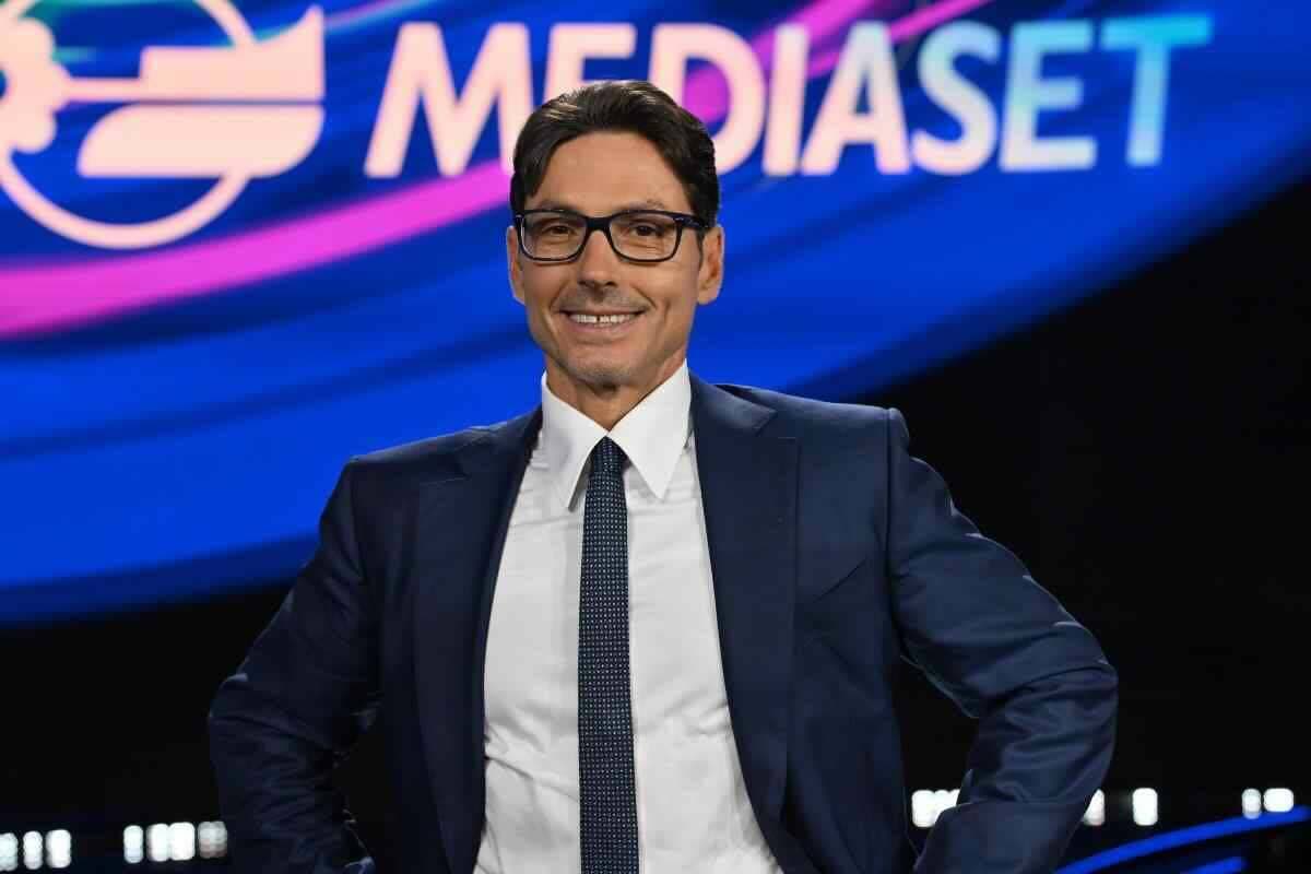 Pier silvio berlusconi e logo mediaset