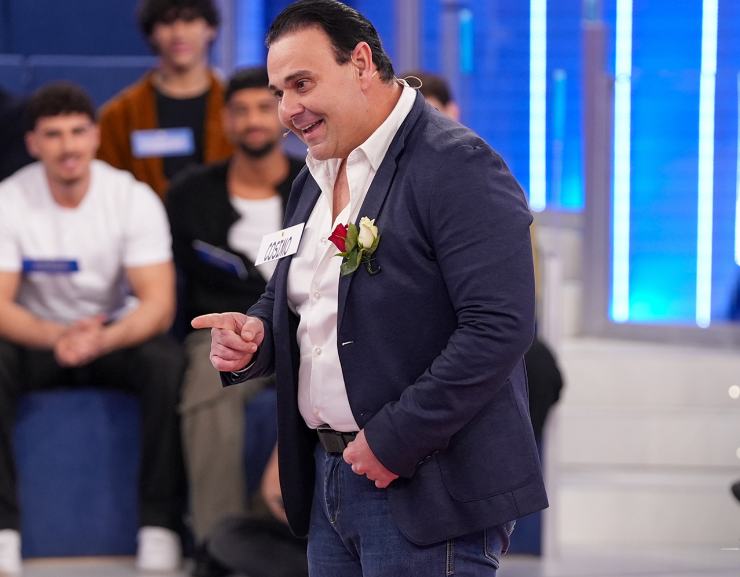 mino dadorante a uomini e donne