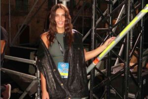 chanel totti sorridente