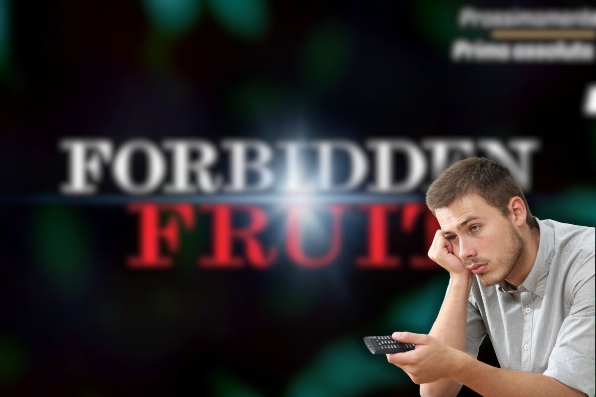 logo forbidden fruit e uomo triste con telecomando in mano 